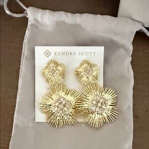 Kendra Scott Gold Floral Earrings